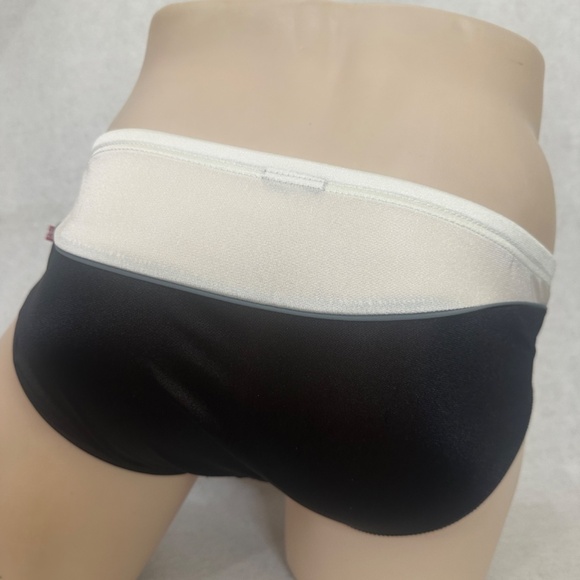 Aussiebum Swimsuit 32-38" waist Gently worn Nylon / spandex No size - Picture 3 of 4